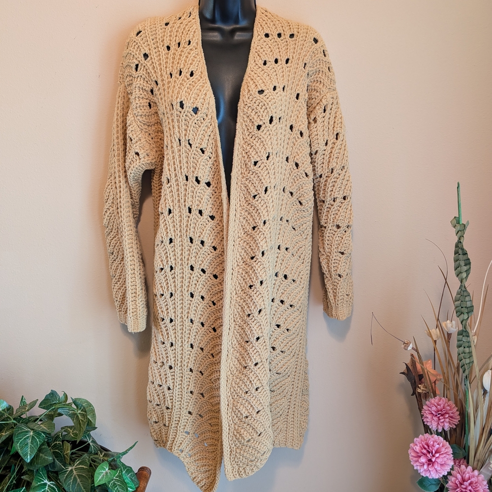 Moon & Madison Cream Cardigan Sweater with Lacy Pattern